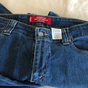 Levi’s 525 Nouveau Low Boot Cut Stretch